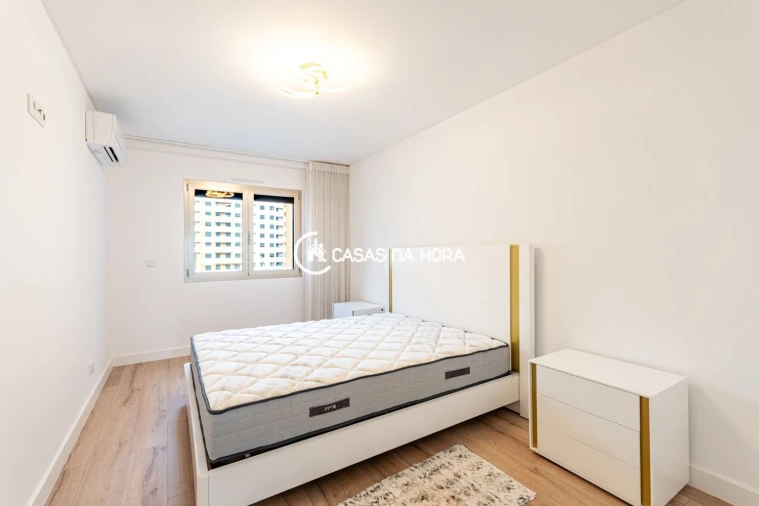 Apartamento T2 para Arrendamento em Loures Foto 12