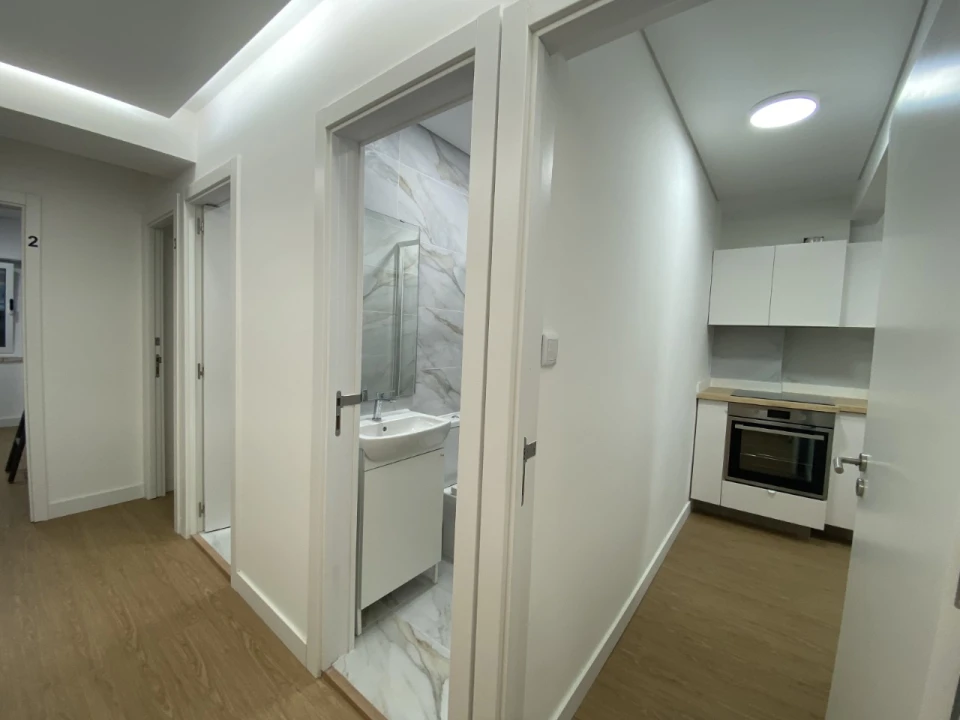 Apartamento T5 para Venda em Carnaxide e Queijas Foto 7