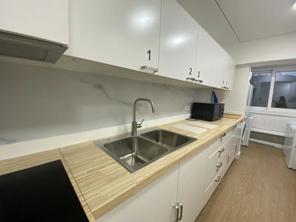 Apartamento T5 para Venda em Carnaxide e Queijas Foto 5