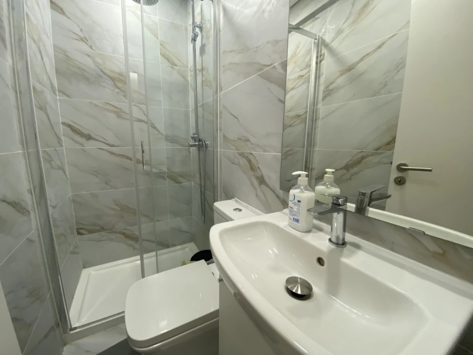 Apartamento T5 para Venda em Carnaxide e Queijas Foto 17