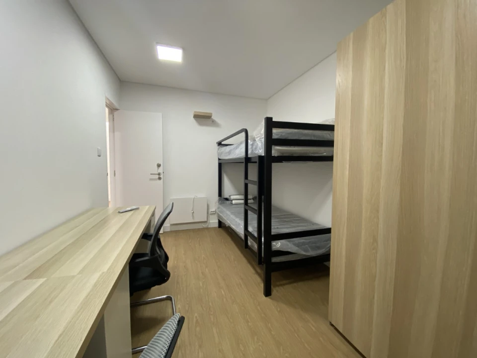 Apartamento T5 para Venda em Carnaxide e Queijas Foto 24