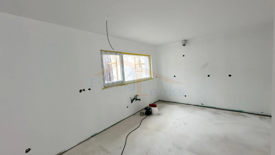 Moradia T4 para Venda em Atouguia da Baleia Foto 8