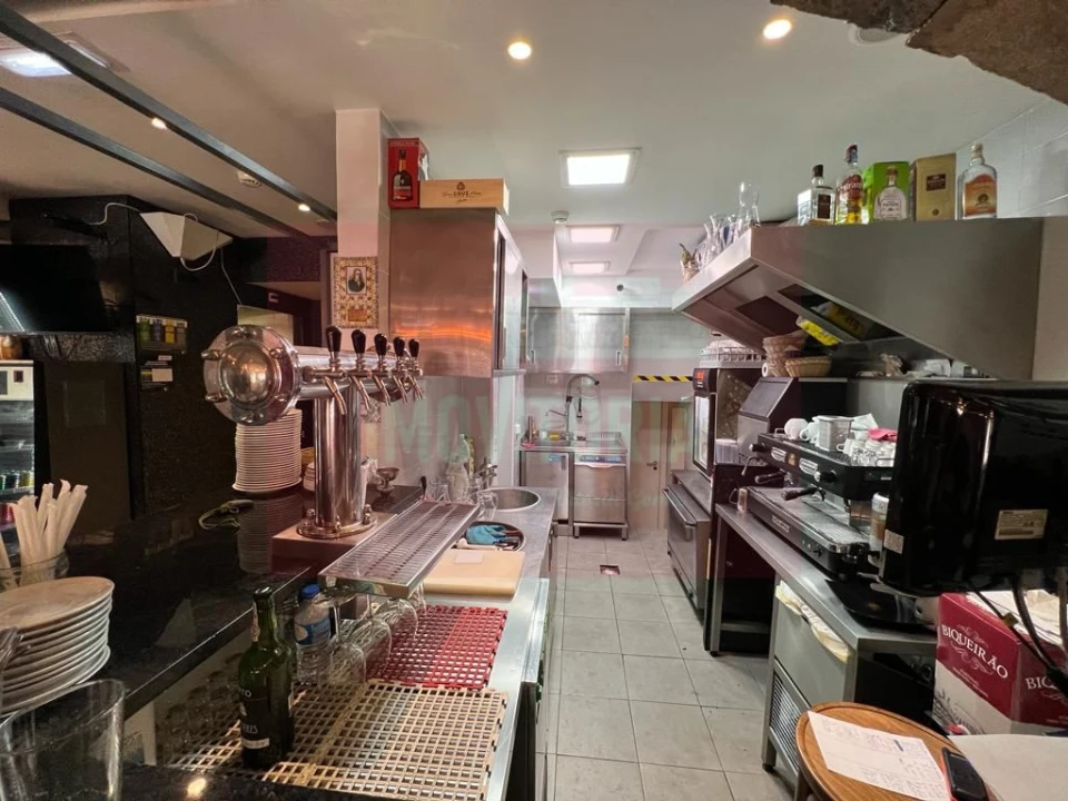 Loja para Trespasse em Santa Maria Maior Foto 4