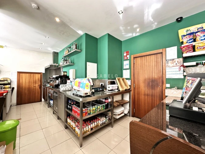 Loja para Trespasse em Cidade da Maia Foto 8