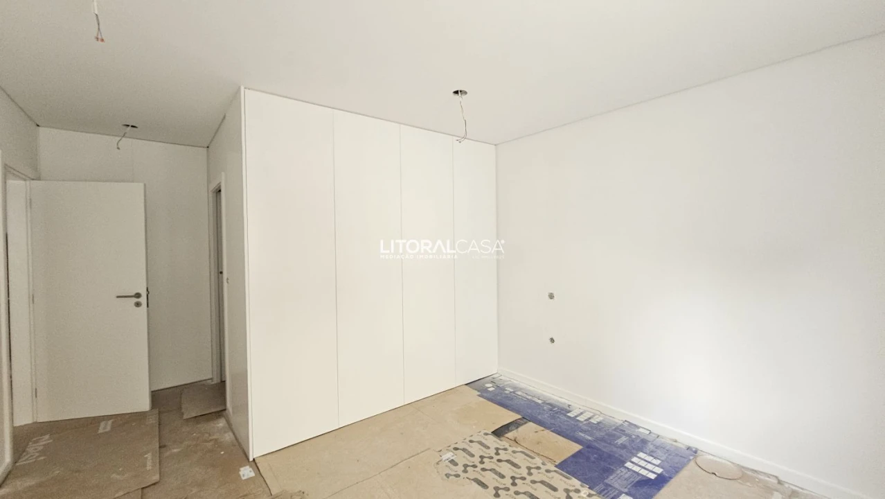 Apartamento T2 para Venda em Esgueira Foto 6