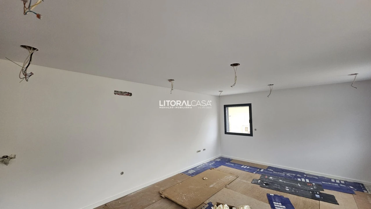 Apartamento T2 para Venda em Esgueira Foto 3