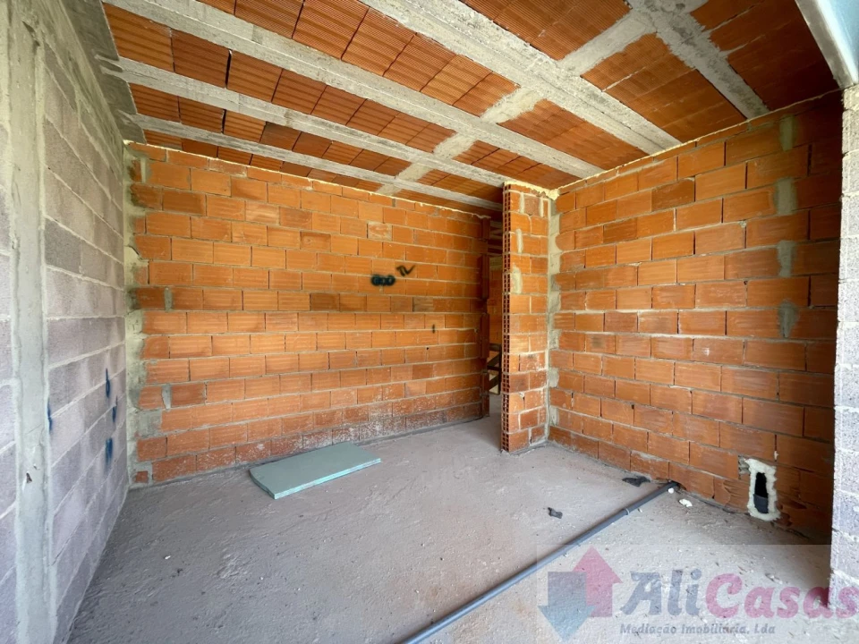 Moradia T3 para Venda em Paços de Brandão Foto 15