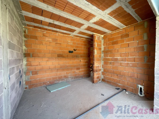 Moradia T3 para Venda em Paços de Brandão Foto 15