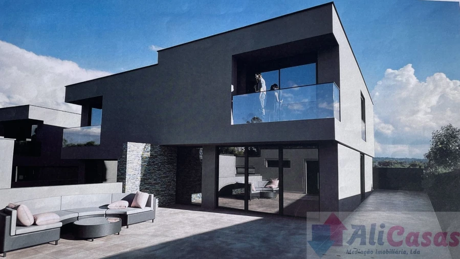 Moradia T3 para Venda em Paços de Brandão Foto 9