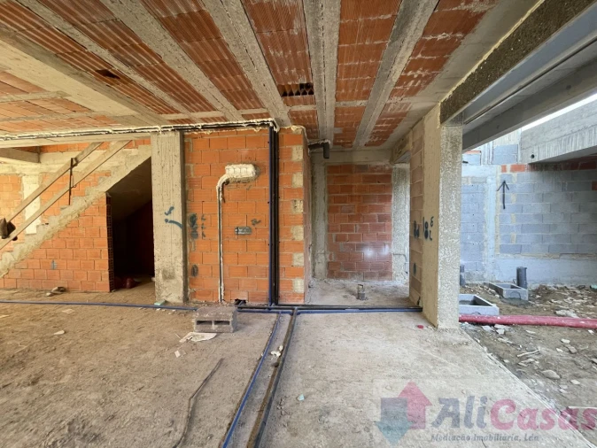 Moradia T3 para Venda em Paços de Brandão Foto 5