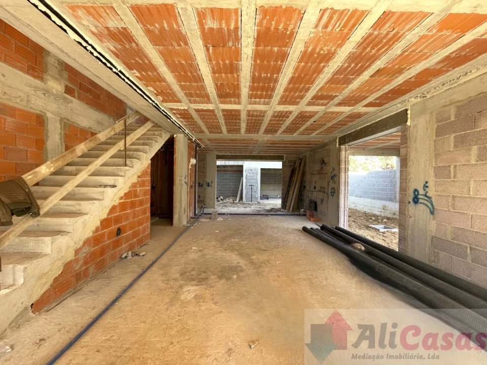 Moradia T3 para Venda em Paços de Brandão Foto 3