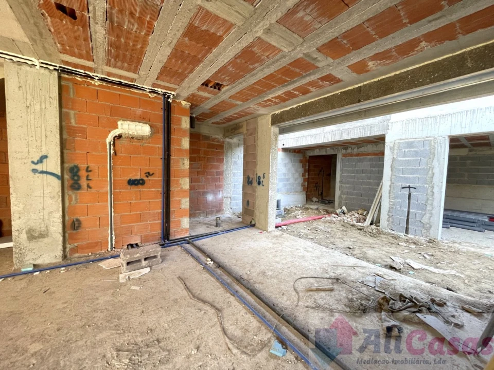 Moradia T3 para Venda em Paços de Brandão Foto 4