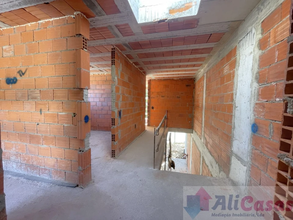 Moradia T3 para Venda em Paços de Brandão Foto 17