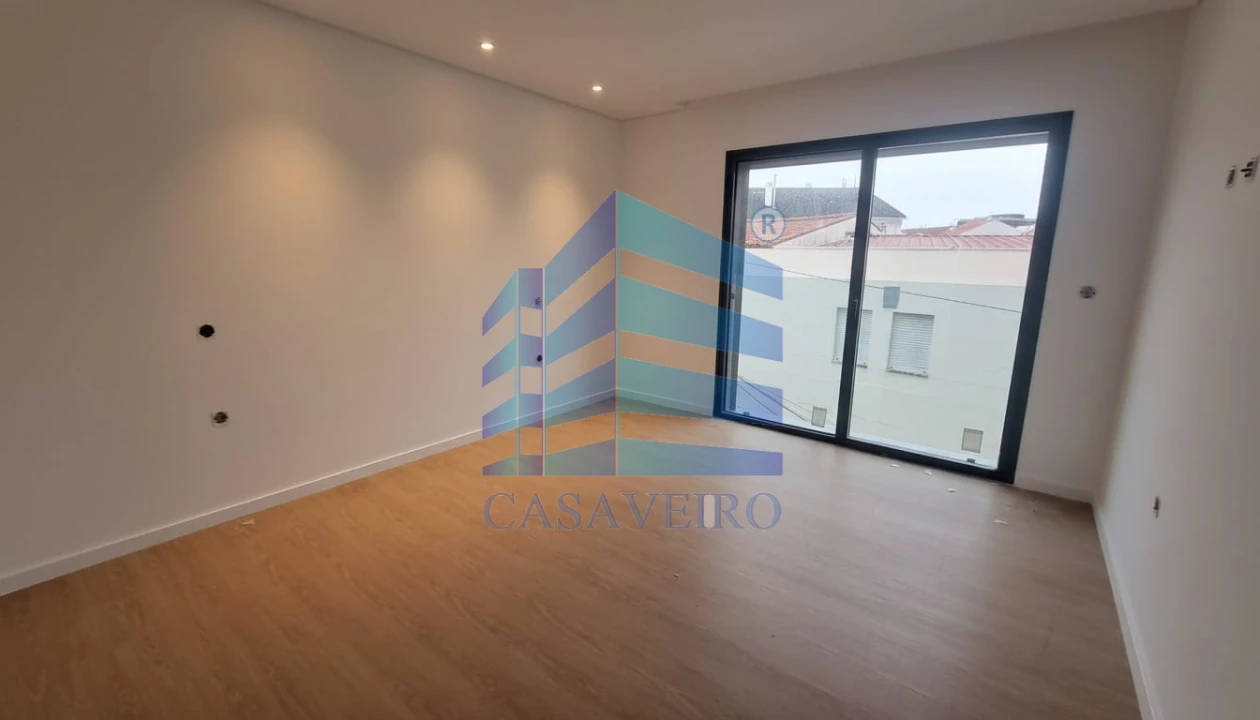 Apartamento T3 para Venda em Esgueira Foto 4