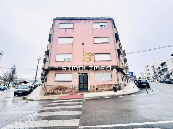 Apartamento T3 para Venda em Portimão Foto 4