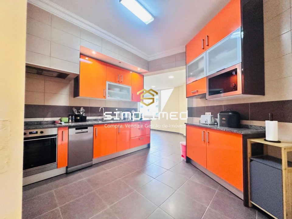 Apartamento T3 para Venda em Portimão Foto 21
