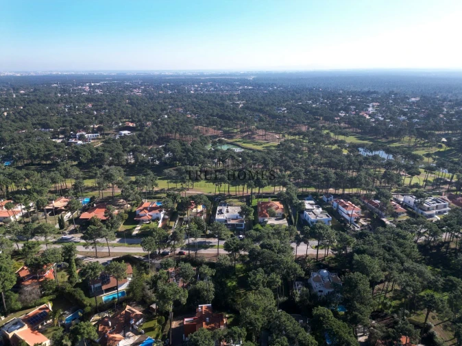 Moradia T5 para Venda em Charneca de Caparica e Sobreda Foto 40