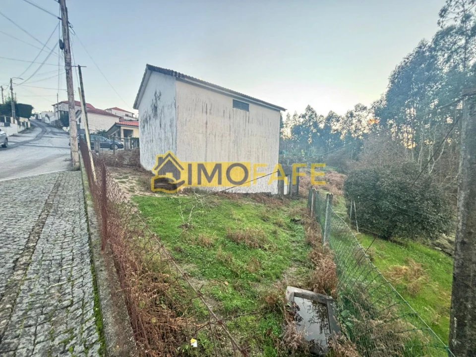 Loja para Venda em Vinhos Foto 16