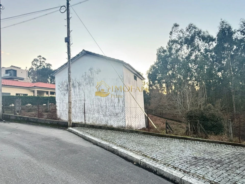 Loja para Venda em Vinhos Foto 14