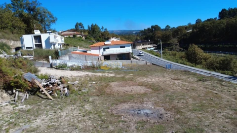 Terreno para Venda em Fornelos