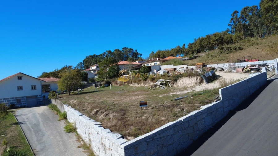 Terreno para Venda em Fornelos Foto 2