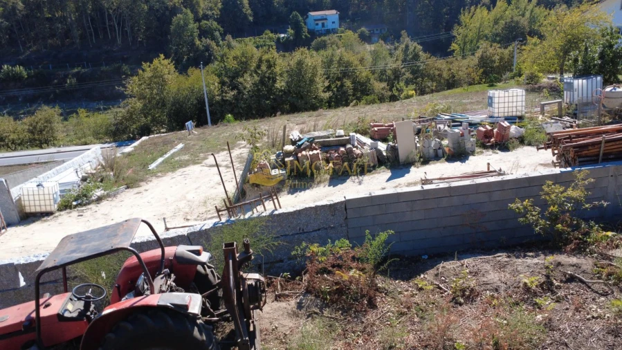 Terreno para Venda em Fornelos Foto 13
