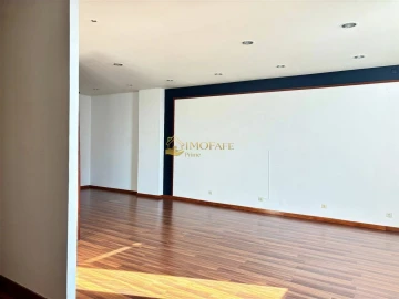 Loja para Venda em Fafe