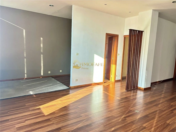 Loja para Venda em Fafe Foto 4