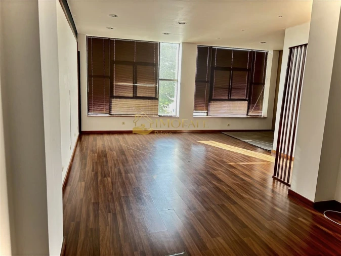 Loja para Venda em Fafe Foto 3