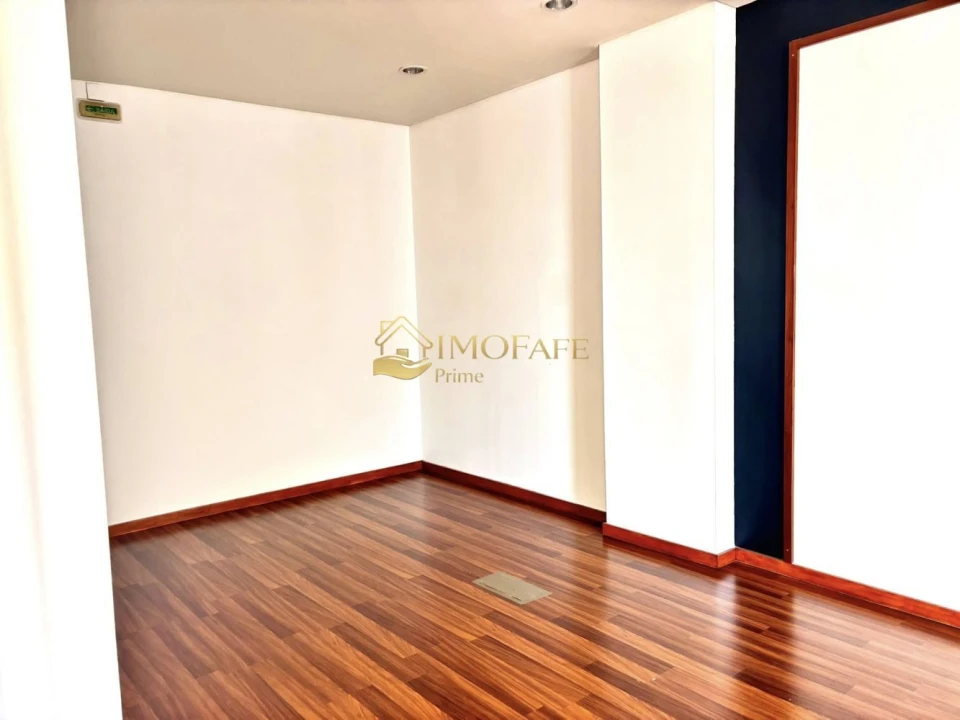 Loja para Venda em Fafe Foto 19