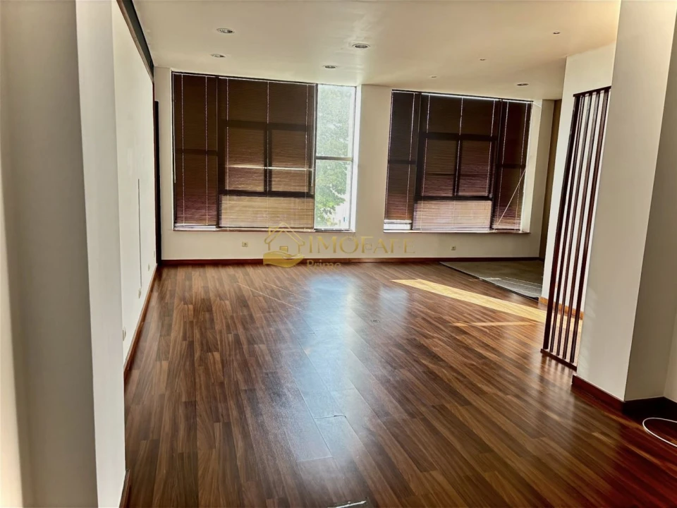 Loja para Venda em Fafe Foto 3