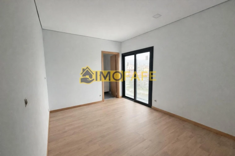 Moradia T5 para Venda em Fafe Foto 12