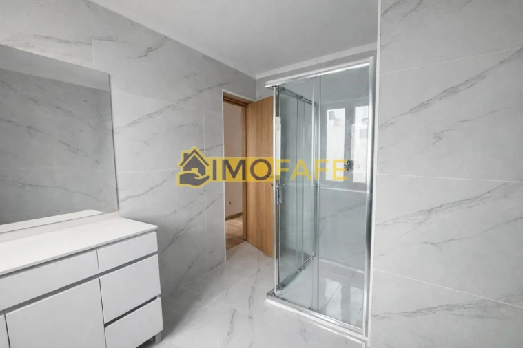 Moradia T5 para Venda em Fafe Foto 4