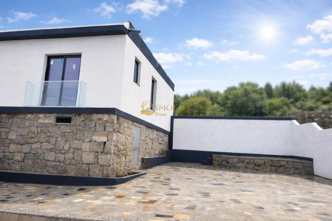 Moradia T5 para Venda em Fafe Foto 20