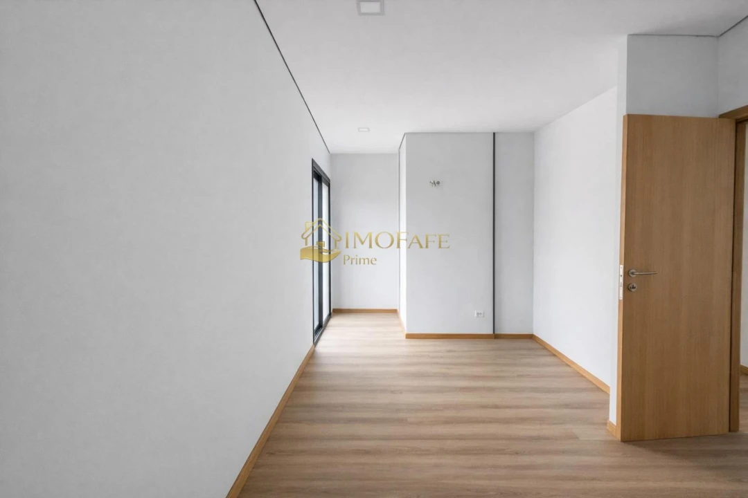 Moradia T5 para Venda em Fafe Foto 8