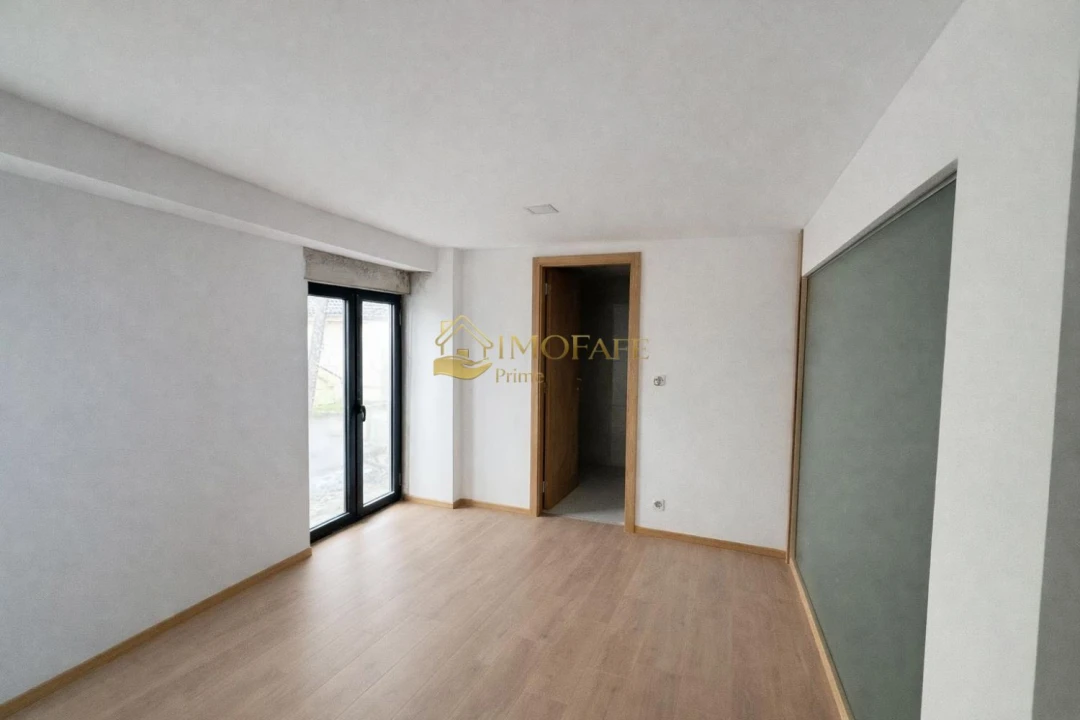 Moradia T5 para Venda em Fafe Foto 17