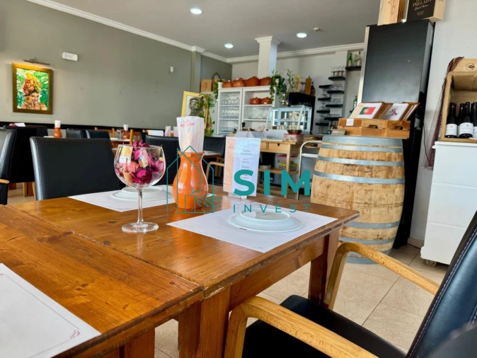 Loja para Trespasse em Tavira (Santa Maria e Santiago) Foto 7