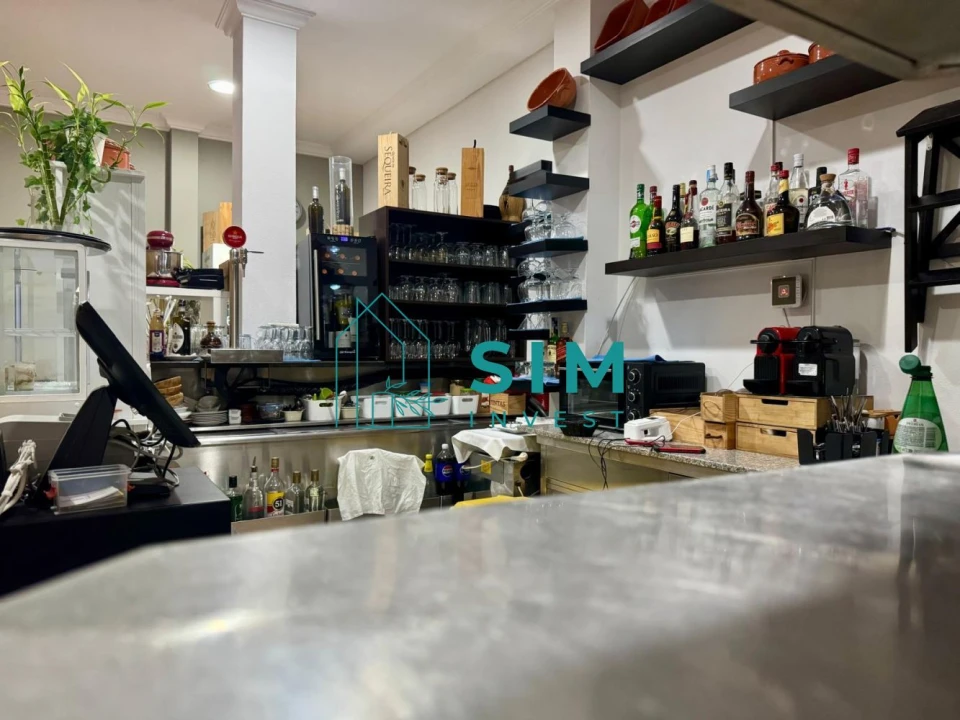 Loja para Trespasse em Tavira (Santa Maria e Santiago) Foto 11