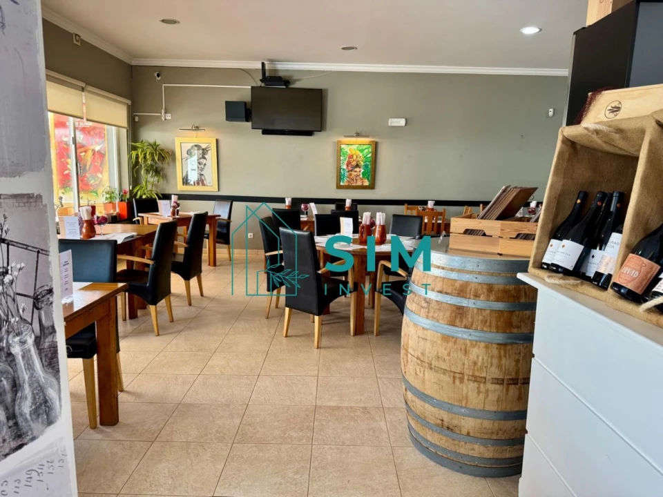 Loja para Trespasse em Tavira (Santa Maria e Santiago) Foto 6