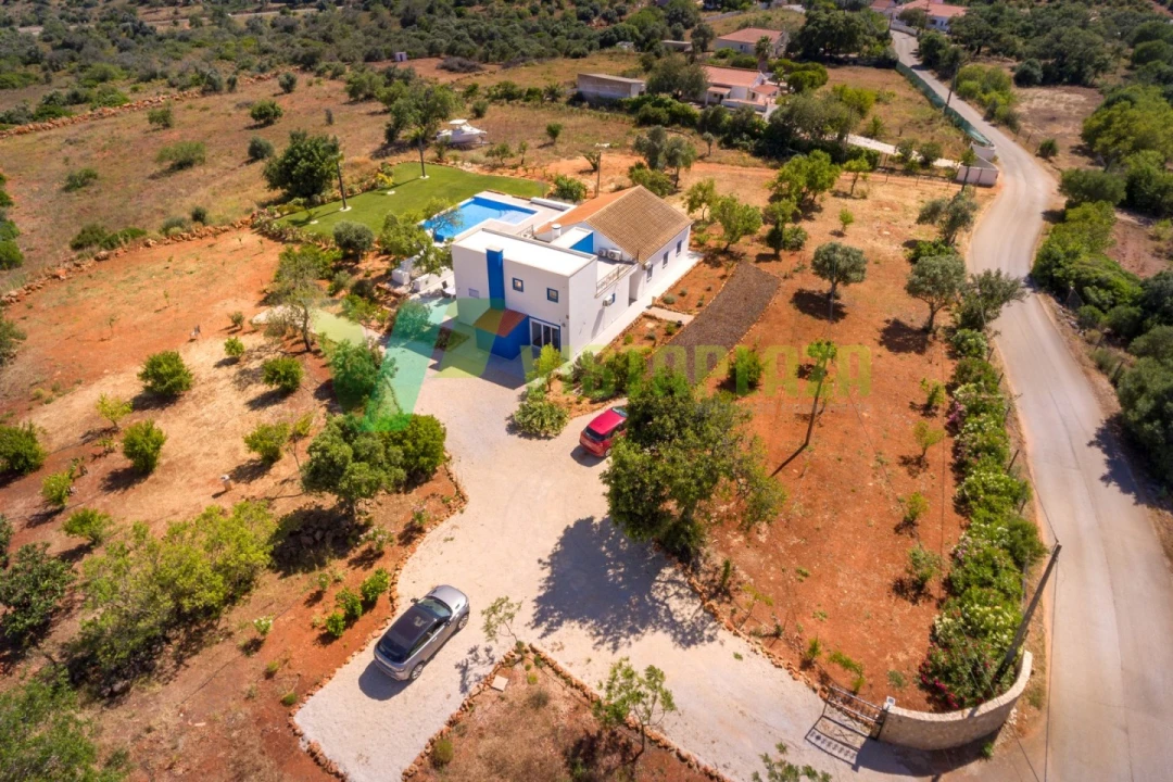 Moradia T4 para Venda em Silves Foto 43