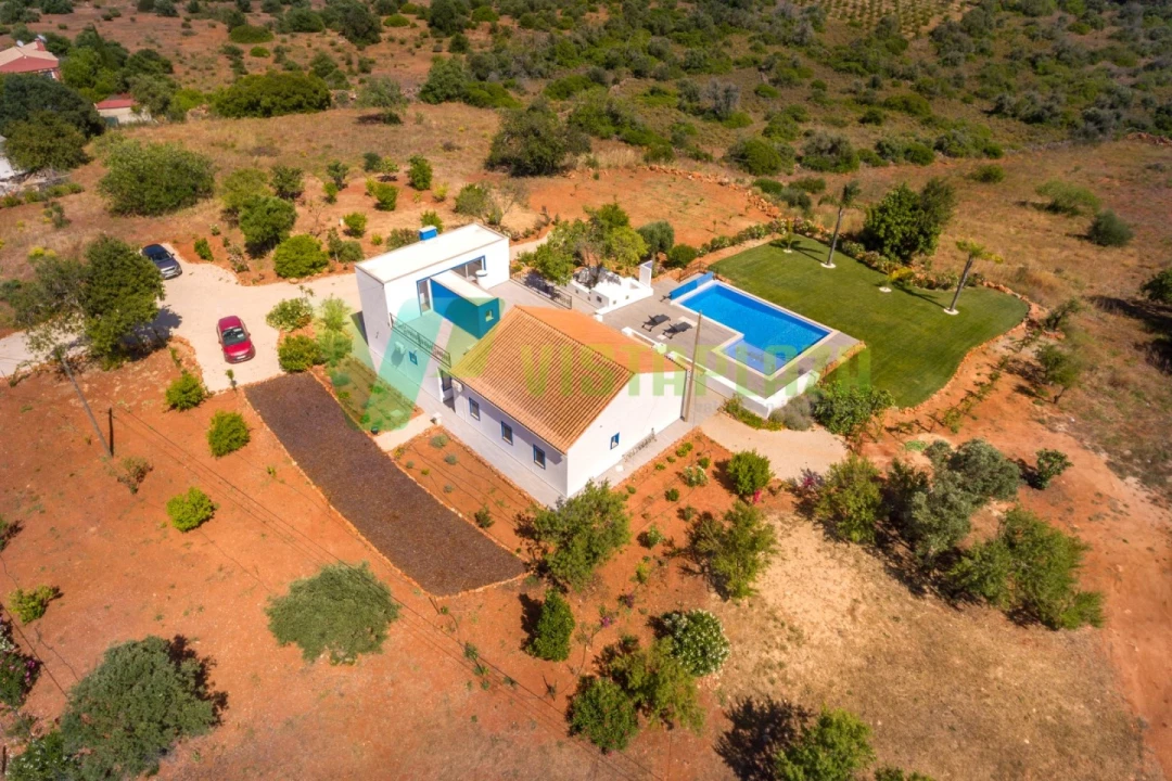 Moradia T4 para Venda em Silves Foto 44