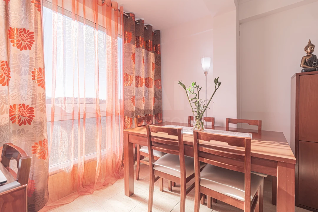 Apartamento T3 para Venda em Agualva e Mira-Sintra Foto 10