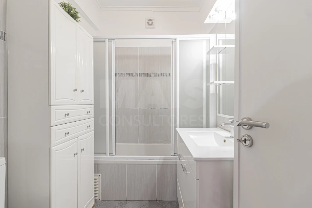 Apartamento T3 para Venda em Agualva e Mira-Sintra Foto 12