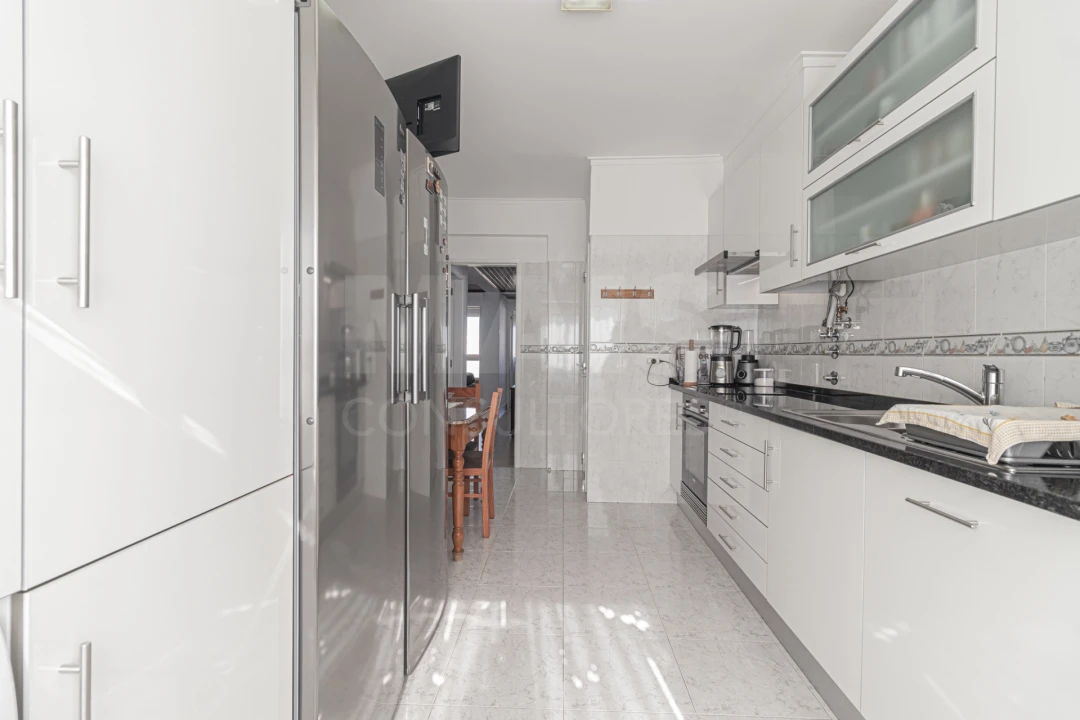 Apartamento T3 para Venda em Agualva e Mira-Sintra Foto 4