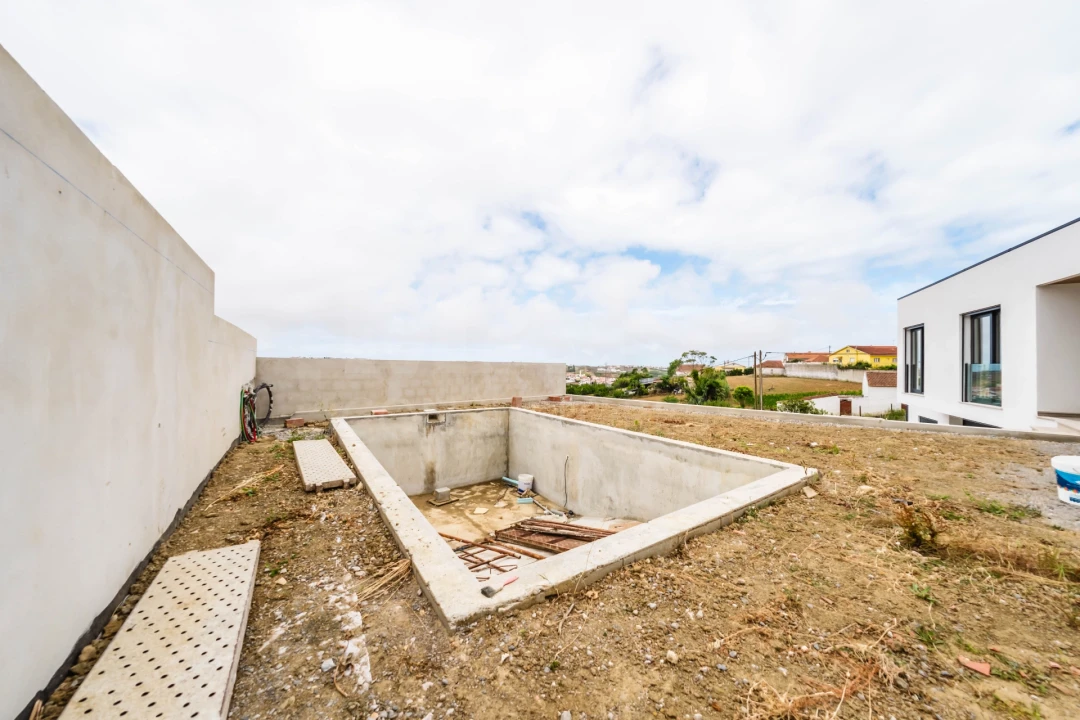 Moradia T3 para Venda em Lourinhã e Atalaia Foto 11