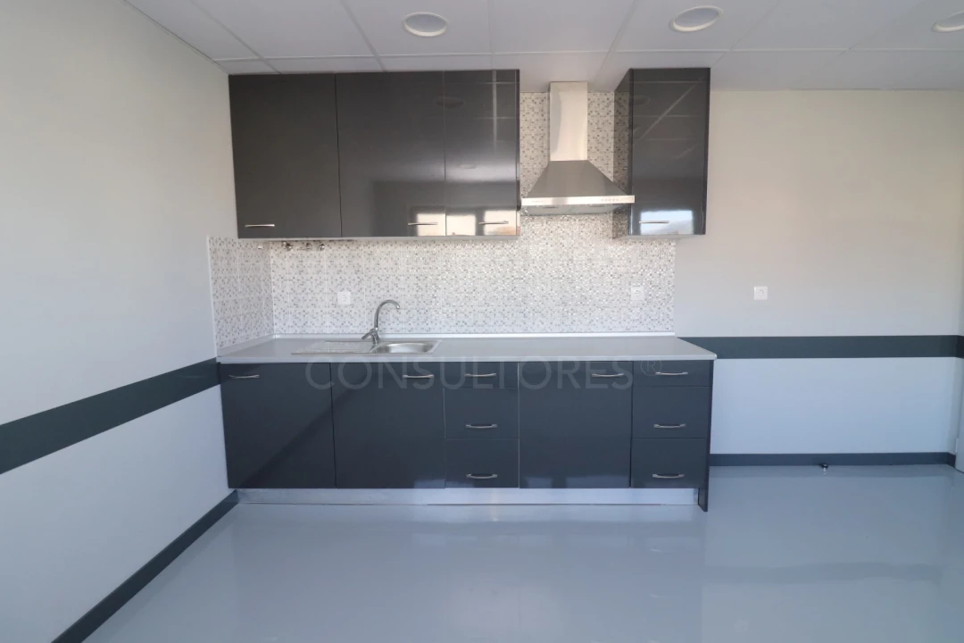 Loja para Venda em Alenquer (Santo Estêvão e Triana) Foto 12