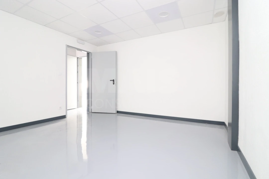 Loja para Venda em Alenquer (Santo Estêvão e Triana) Foto 10