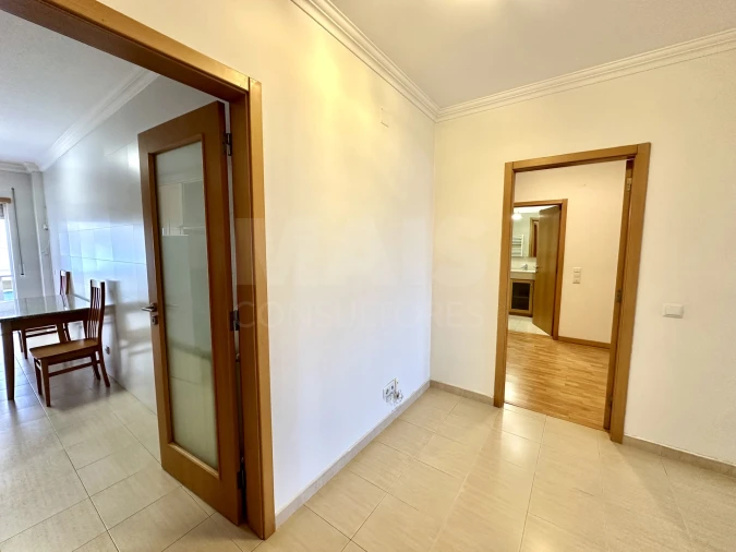 Apartamento T3 para Arrendamento em Nossa Senhora do Pópulo, Coto e São Gregório Foto 6