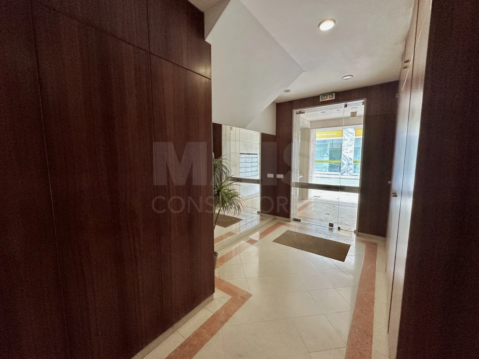 Apartamento T3 para Arrendamento em Nossa Senhora do Pópulo, Coto e São Gregório Foto 4