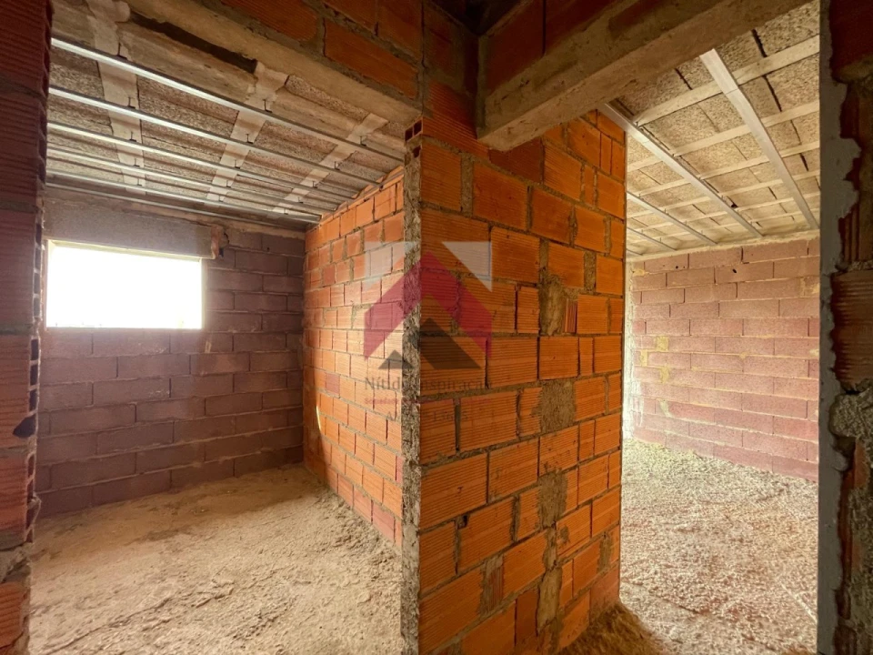 Moradia T3 para Venda em Fermentelos Foto 8